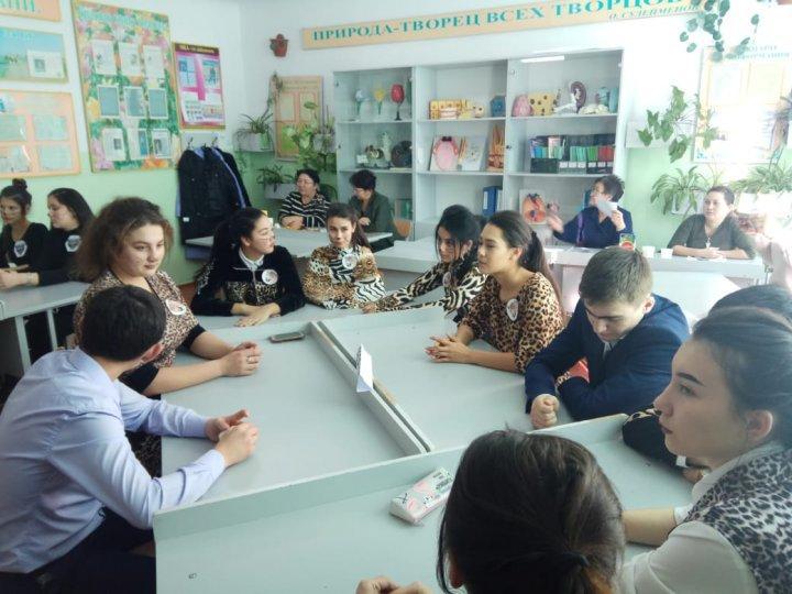 Викторина "Занимательная биология".Внеклассное мероприятие прошло среди 9 классов!