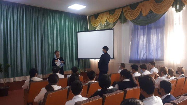 "Я, ты, он, она: мы здоровая семья! О вреде табака, насвая, снюса, кальяна"