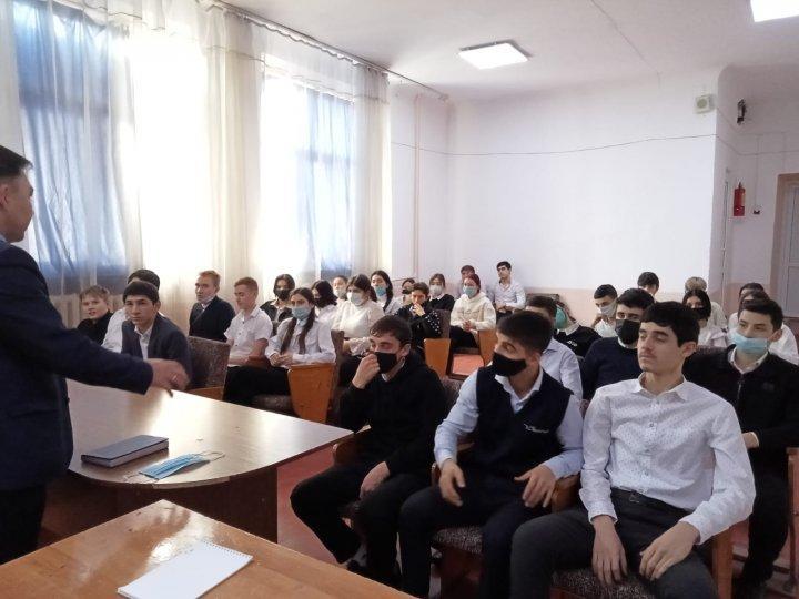 "Жаңа басшы нені білуі және не істей алуы керек?"такырыбында пікір алмасу сағаты өтті.